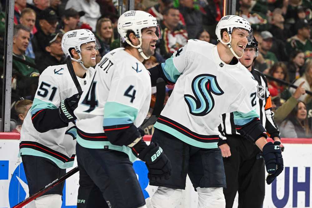 The Seattle Kraken are sabotaging Shane Wright 42 Kraken celebrate goal v. Wild Nov. 3