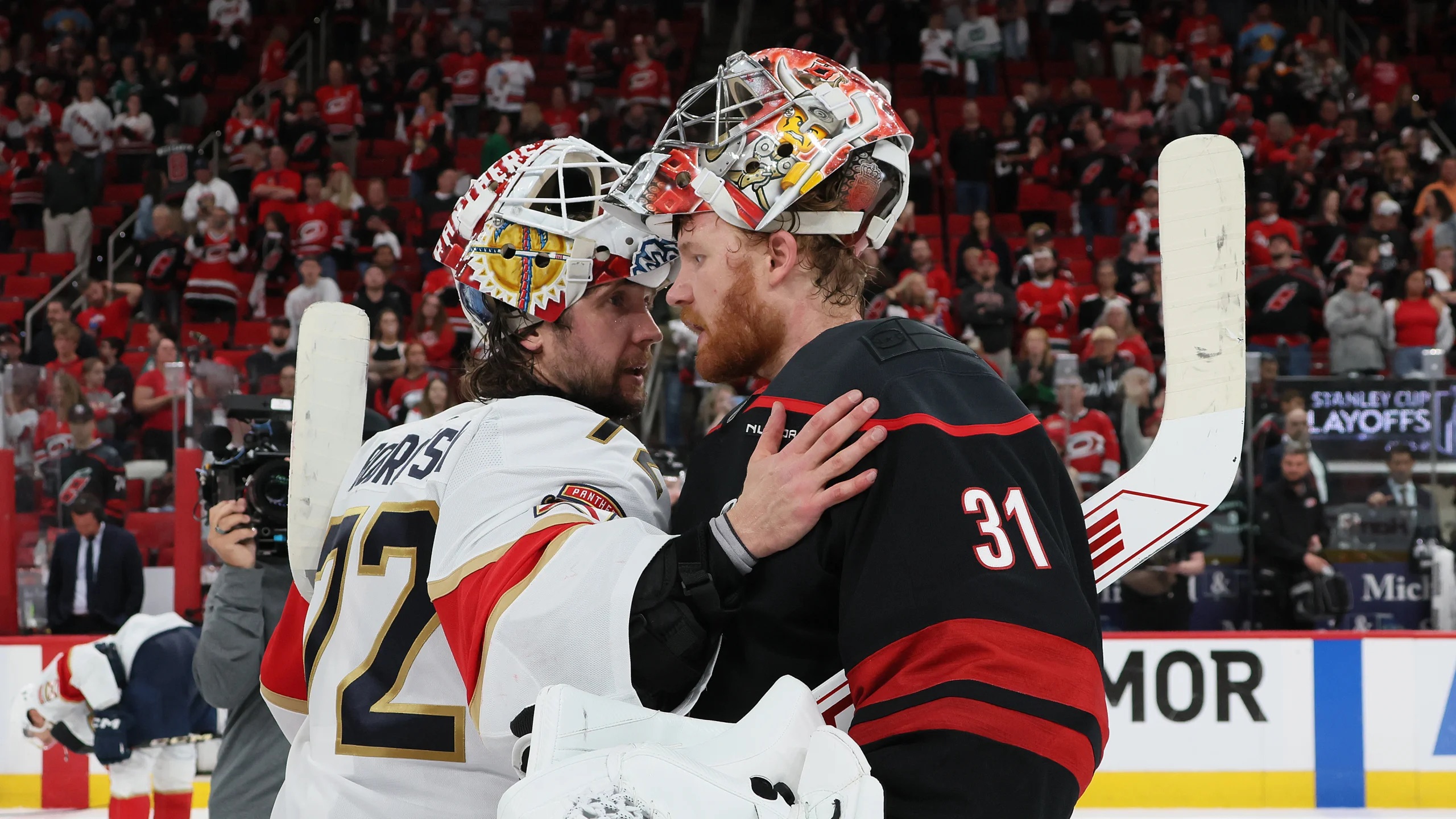 2025 NHL Playoffs: Florida Panthers punch ticket to third straight Stanley Cup Final 42 Florida Panthers and Carolina Hurricanes goalies embrace